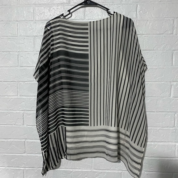 Calvin Klein Flowy Striped Blouse Top - Picture 3 of 6